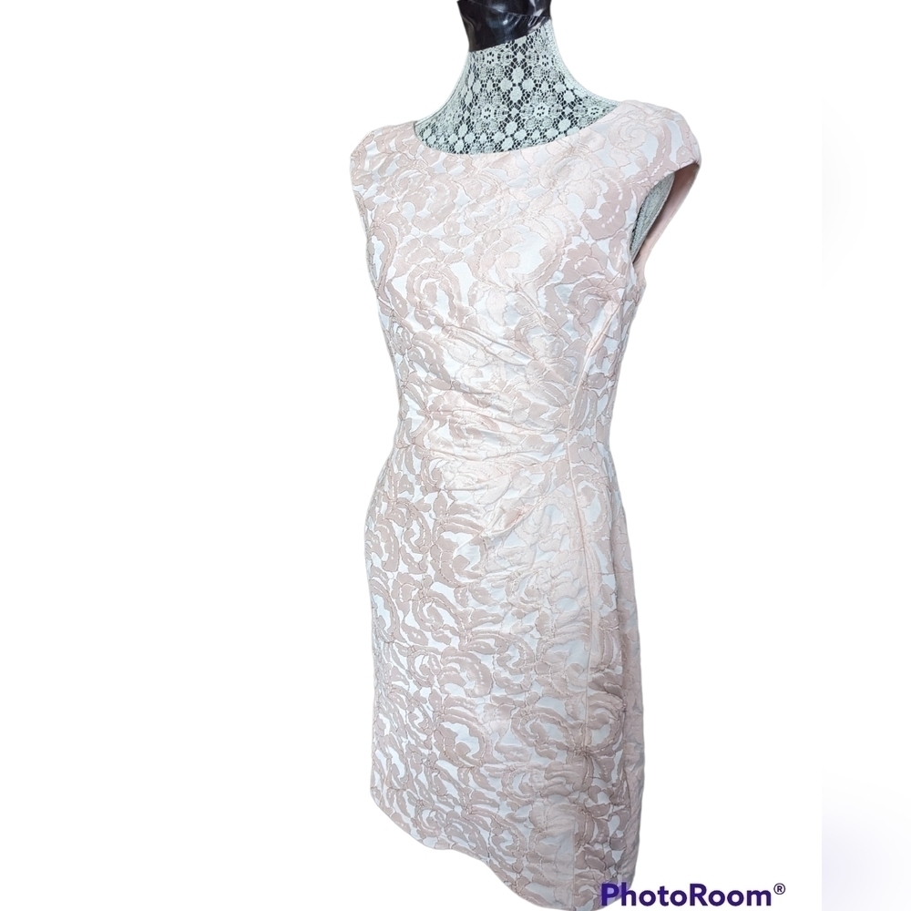Elegant, feminine and sexy Lauren Ralph Lauren Pink Brocade Sheath Dress, sx 10 - Picture 2 of 14
